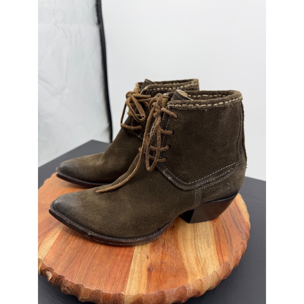 Frye Sacha chukka Lace Up‎ Ankle Boots Womens 7.5 Olive Green Suede Pointed Toe